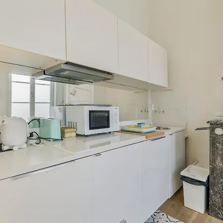 Obelisque Apartment